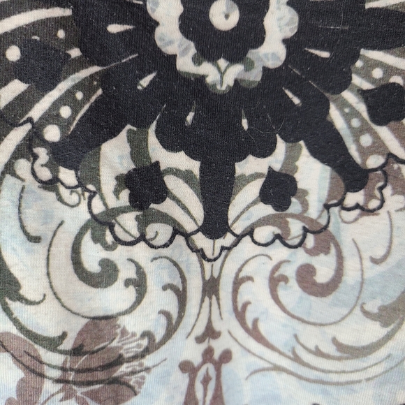 Pure Karma Active Tank Top With Boho Pattern - Picture 4 of 16